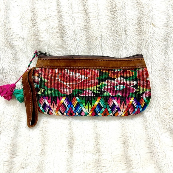 Nena & Co Clutch - Picture 1 of 4